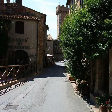 Strada Giulia 16 بيت ضيافة بولغيري